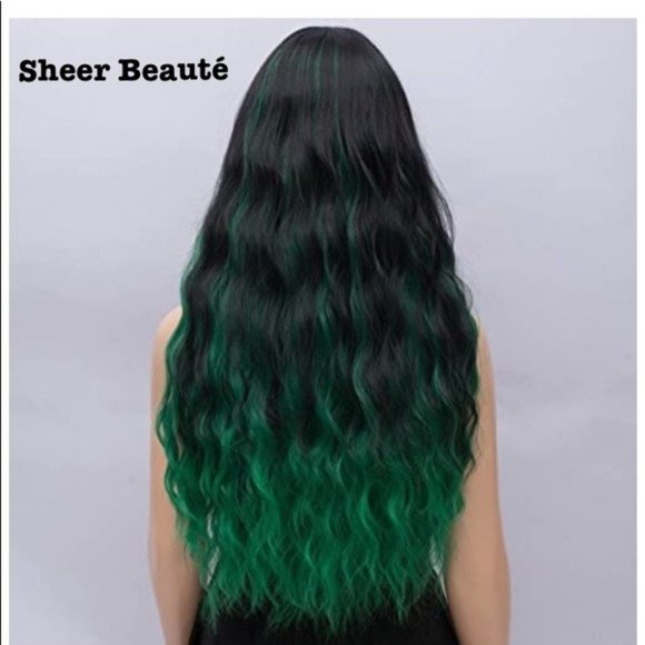 Gren and Black Wig With Bangs - Picture 3 of 6